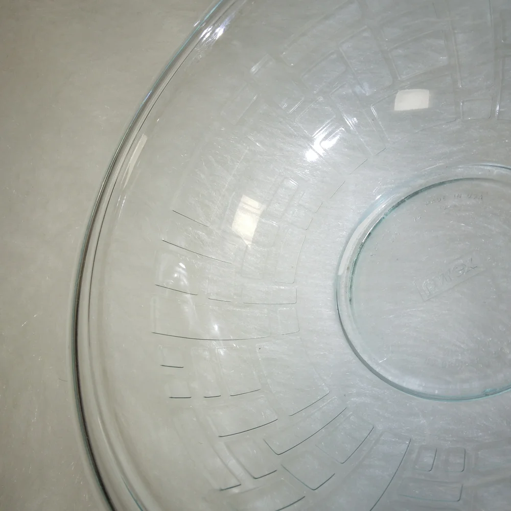 Pyrex Geometric Rectangles 2.5 Quart Clear Mixing Bowl 325 Made In USA.